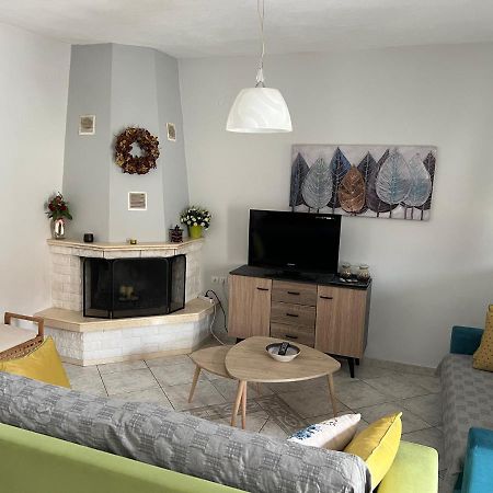 Apartment Efi Néa Péramos Extérieur photo