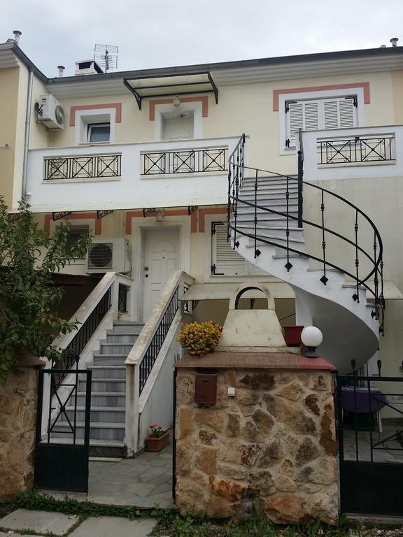 Apartment Efi Néa Péramos Extérieur photo